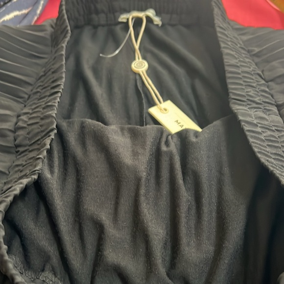 Max Studio Black Midi A-Line Pleated Skirt. XL.  NWT - Picture 7 of 7